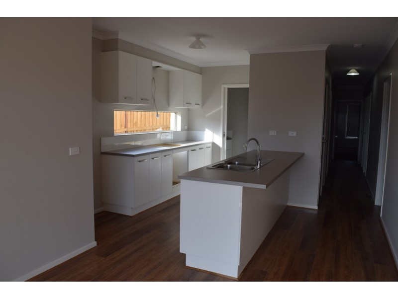 15 Trophy Way, Diggers Rest VIC 3427