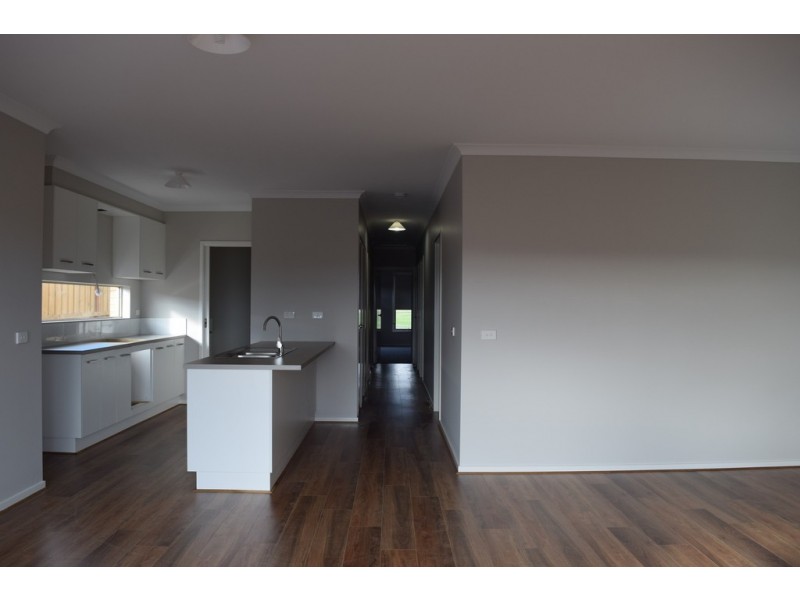 15 Trophy Way, Diggers Rest VIC 3427