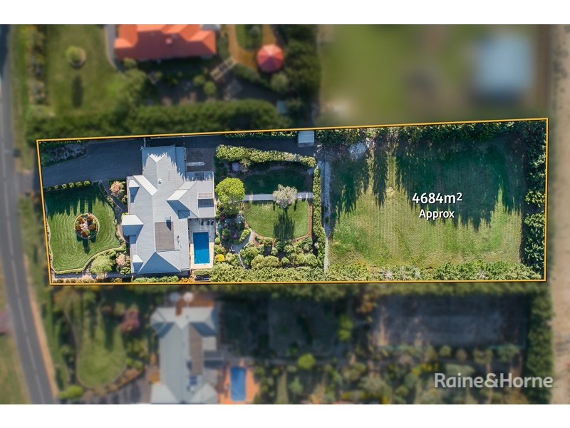 5 Marshall Close, Sunbury VIC 3429