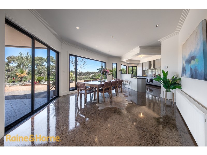 12 Marshall Close, Sunbury VIC 3429