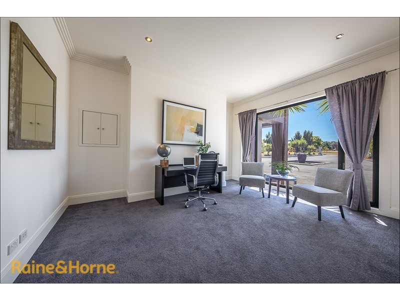 12 Marshall Close, Sunbury VIC 3429
