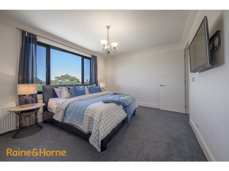 12 Marshall Close, Sunbury VIC 3429