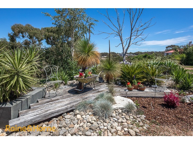 12 Marshall Close, Sunbury VIC 3429