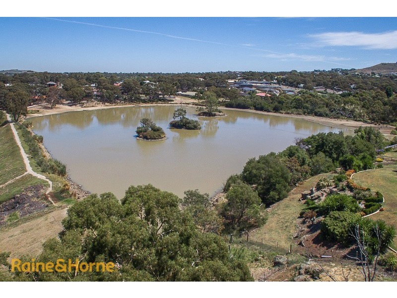 12 Marshall Close, Sunbury VIC 3429