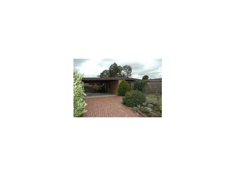 41 Heysen Drive, Sunbury VIC 3429
