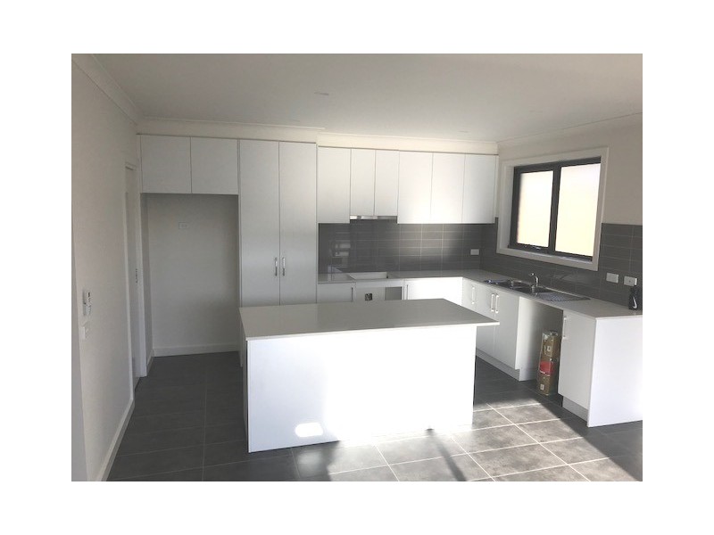 1/6 Mullock Road, Diggers Rest VIC 3427