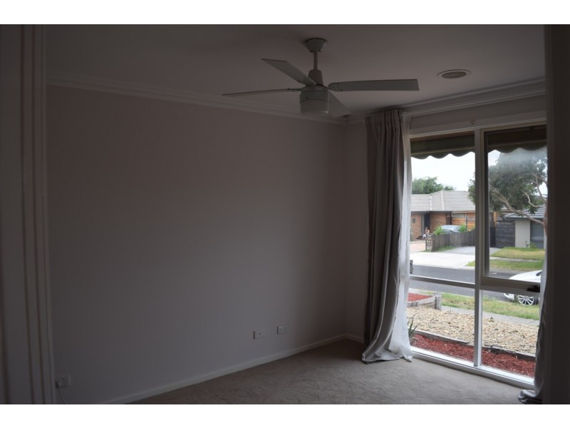 36 KEITH AVENUE, Sunbury VIC 3429