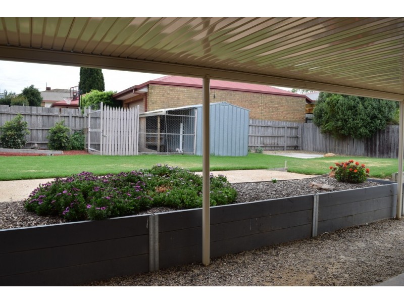 36 KEITH AVENUE, Sunbury VIC 3429