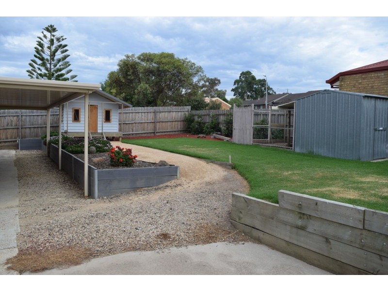 36 KEITH AVENUE, Sunbury VIC 3429