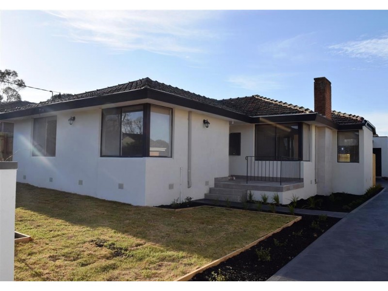 48 Dobell Avenue, Sunbury VIC 3429