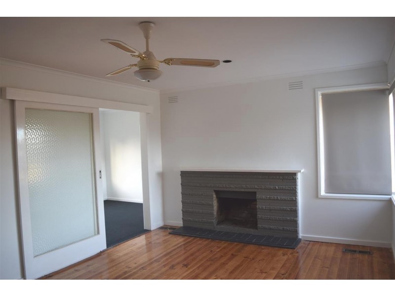 48 Dobell Avenue, Sunbury VIC 3429