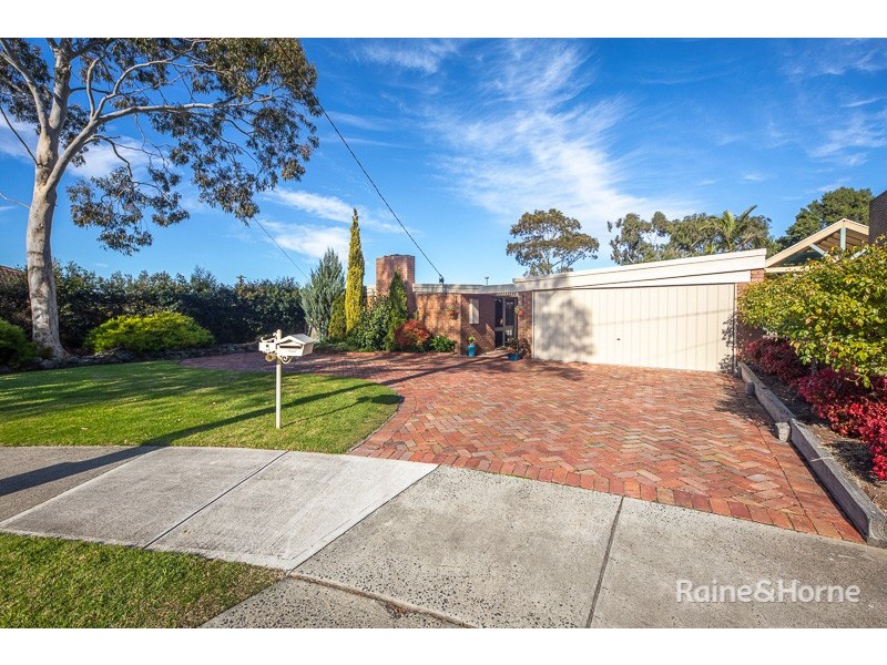 8 Kendall Court, Sunbury VIC 3429