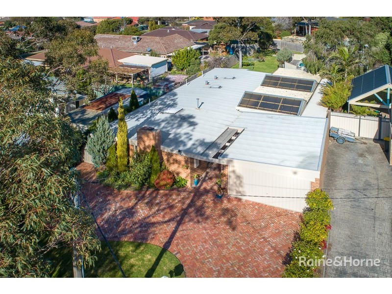 8 Kendall Court, Sunbury VIC 3429