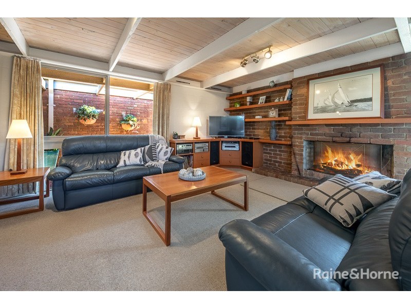 8 Kendall Court, Sunbury VIC 3429