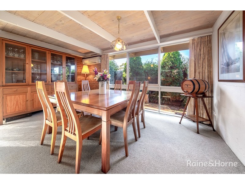 8 Kendall Court, Sunbury VIC 3429