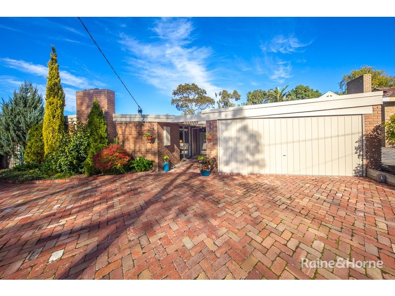 8 Kendall Court, Sunbury VIC 3429