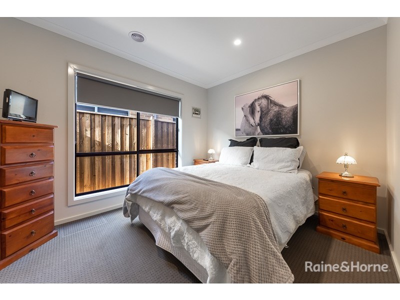 25 Wildflower Drive, Sunbury VIC 3429