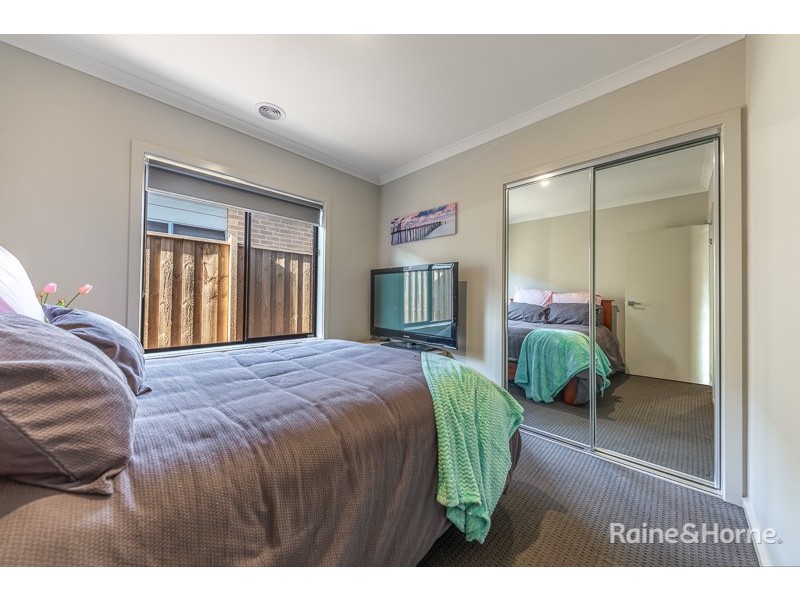 25 Wildflower Drive, Sunbury VIC 3429
