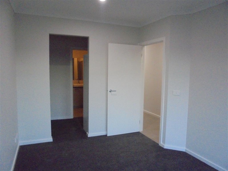 7 Wine Place, Diggers Rest VIC 3427