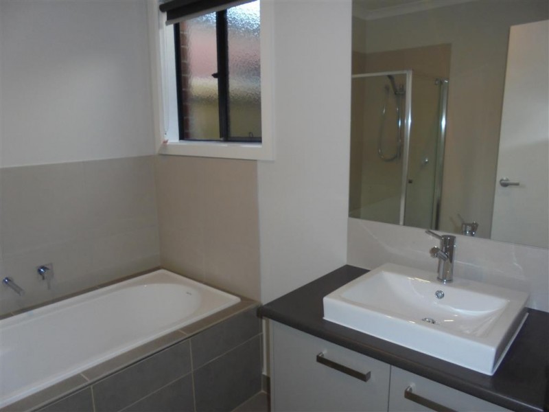 7 Wine Place, Diggers Rest VIC 3427