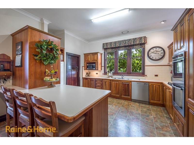 90 Barkly Street, Sunbury VIC 3429