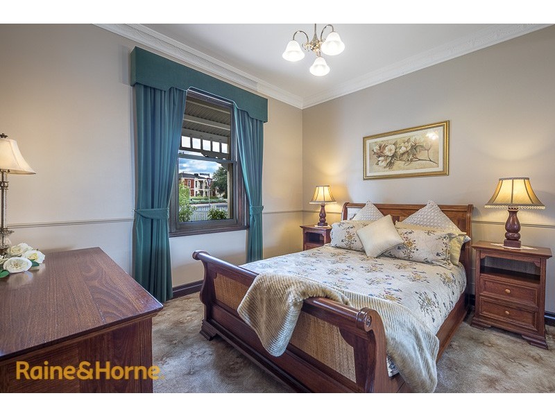 90 Barkly Street, Sunbury VIC 3429