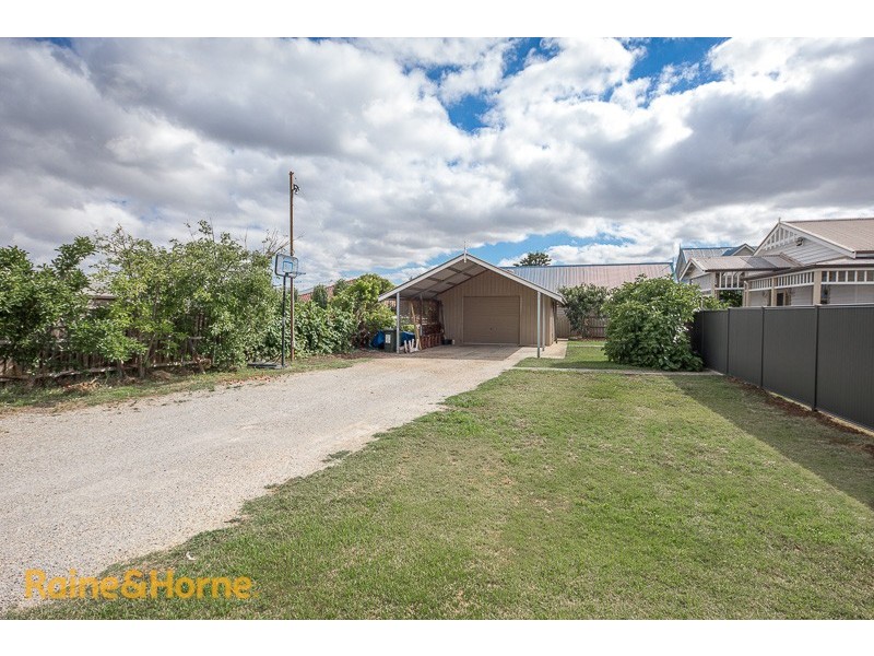 39 Shields Street, Sunbury VIC 3429