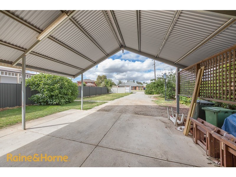 39 Shields Street, Sunbury VIC 3429