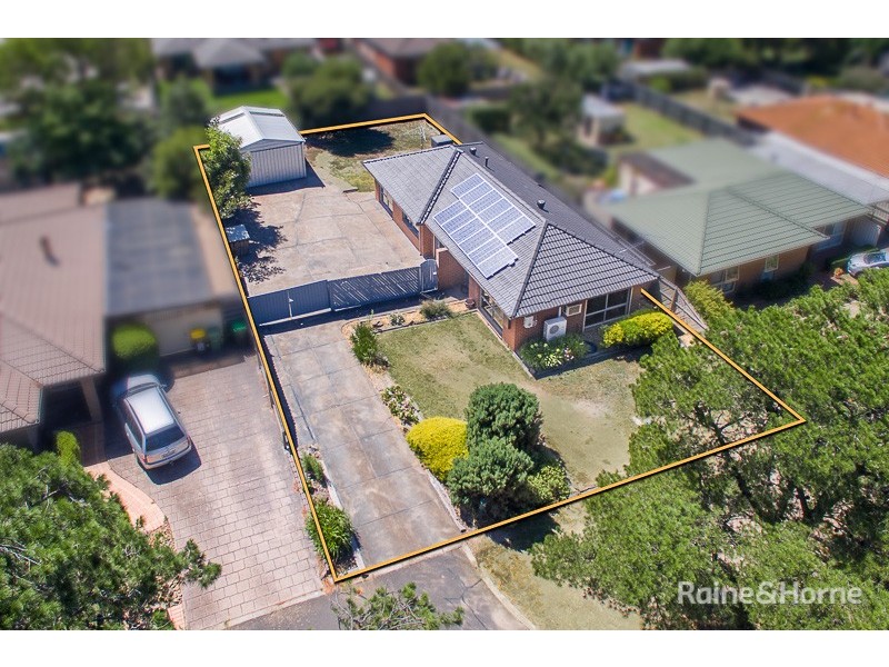 7 Eton Close, Sunbury VIC 3429