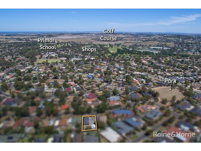 7 Eton Close, Sunbury VIC 3429