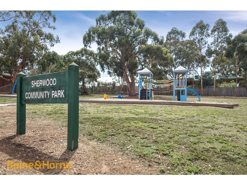 104 Yellowgum Boulevard, Sunbury VIC 3429