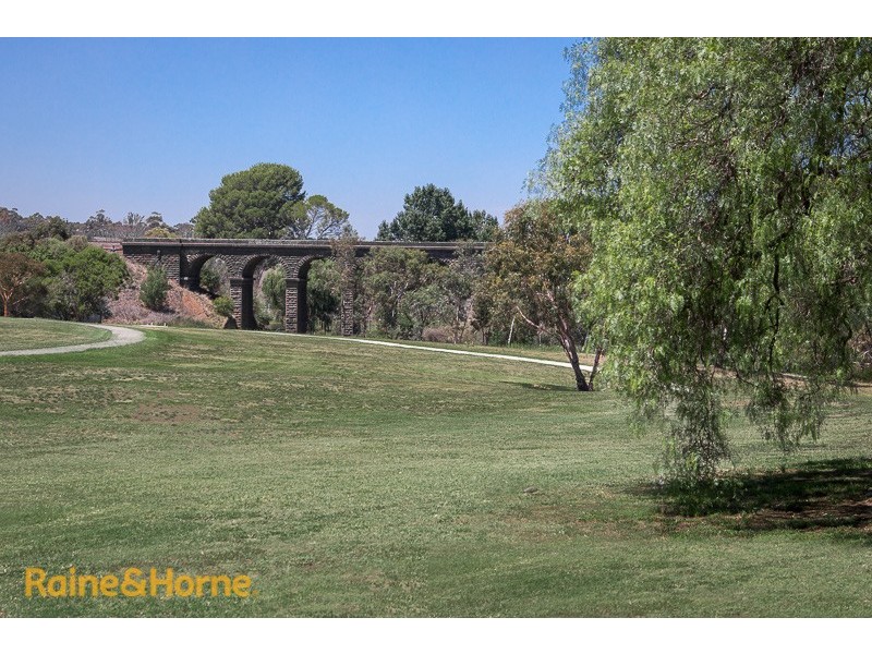 104 Yellowgum Boulevard, Sunbury VIC 3429