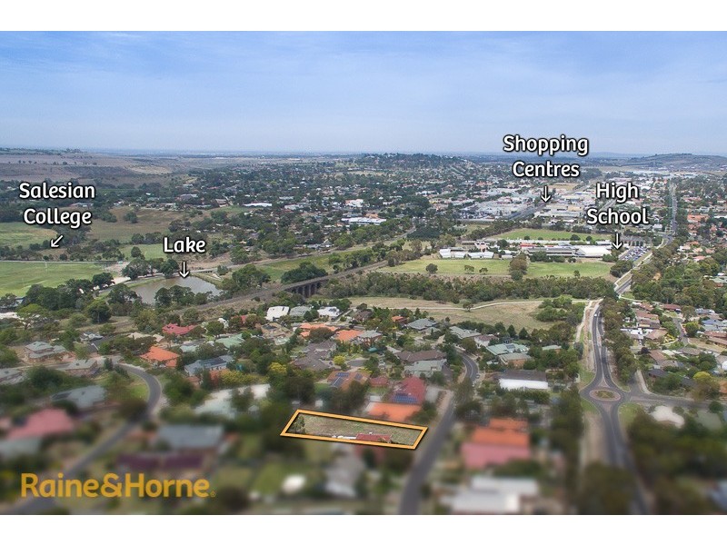 104 Yellowgum Boulevard, Sunbury VIC 3429