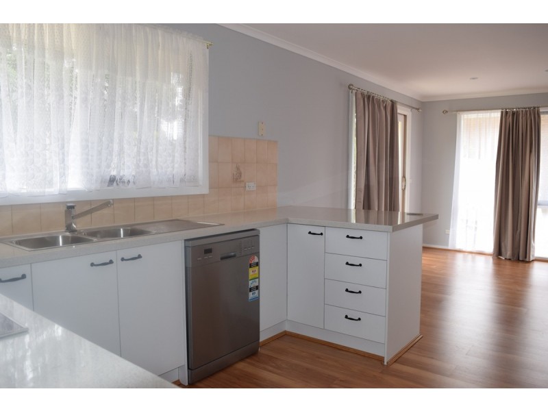 3 Kemp Place, Sunbury VIC 3429