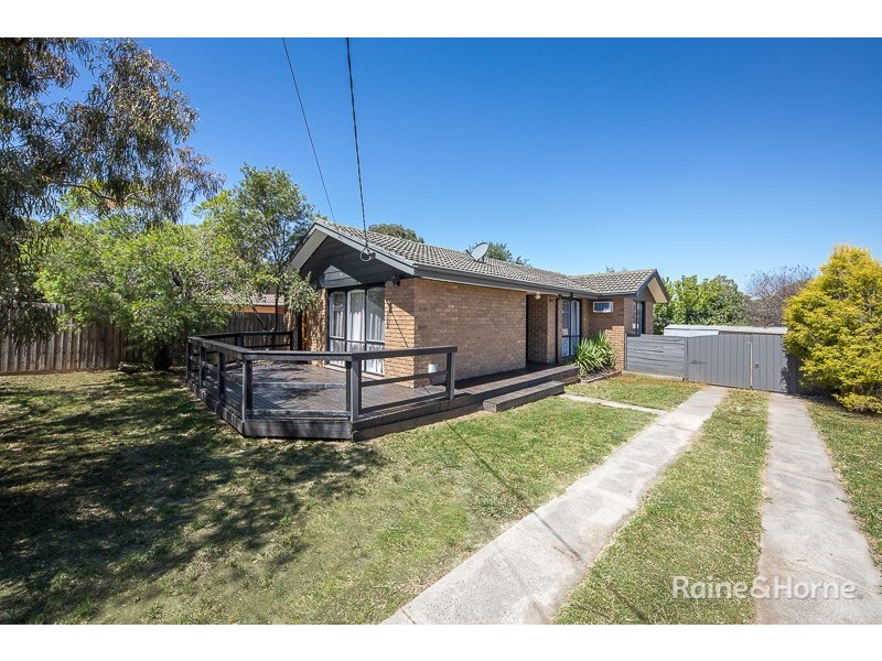 53 Marjorie Avenue, Sunbury VIC 3429