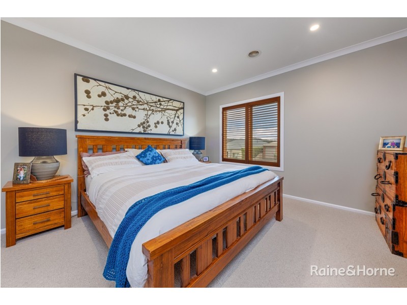 9 Swift Street, Sunbury VIC 3429