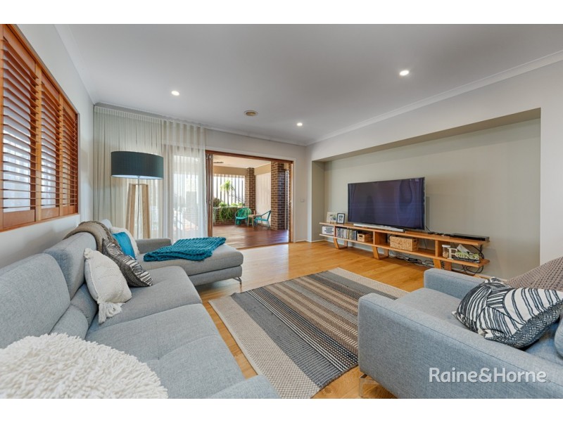 9 Swift Street, Sunbury VIC 3429