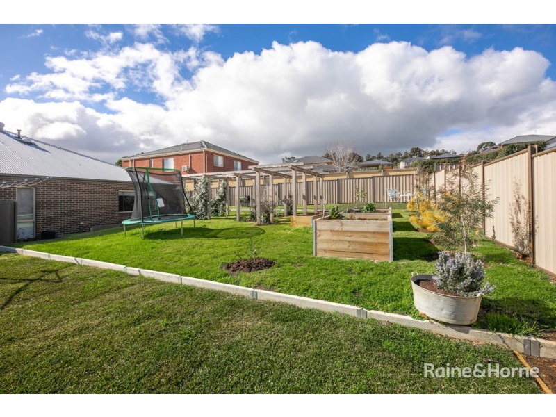 9 Swift Street, Sunbury VIC 3429