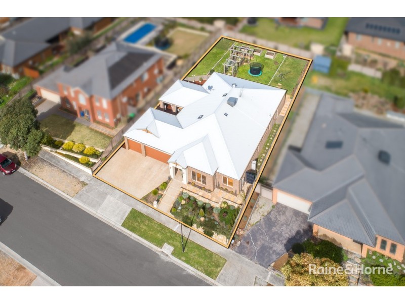 9 Swift Street, Sunbury VIC 3429
