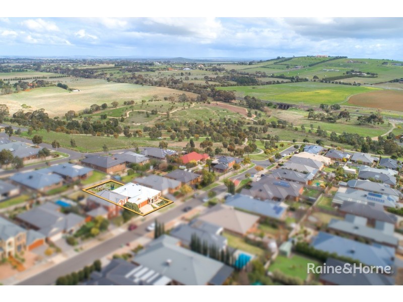 9 Swift Street, Sunbury VIC 3429