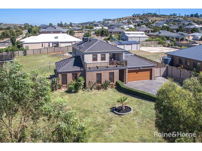 12 Stratford Close, Sunbury VIC 3429