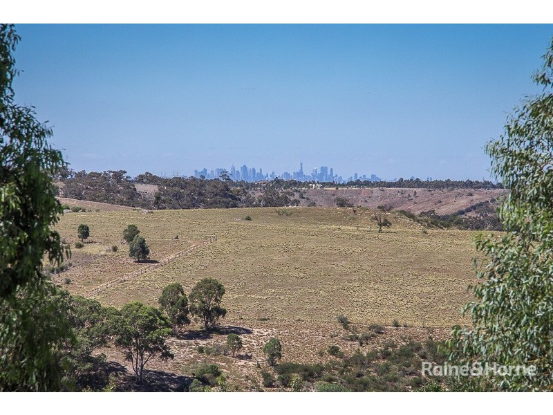 12 Stratford Close, Sunbury VIC 3429