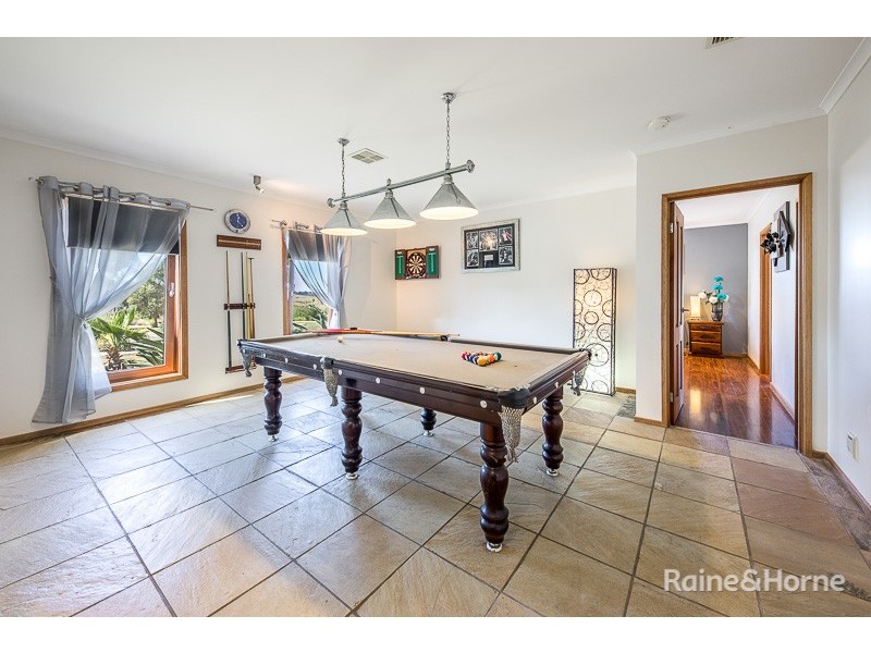 12 Stratford Close, Sunbury VIC 3429