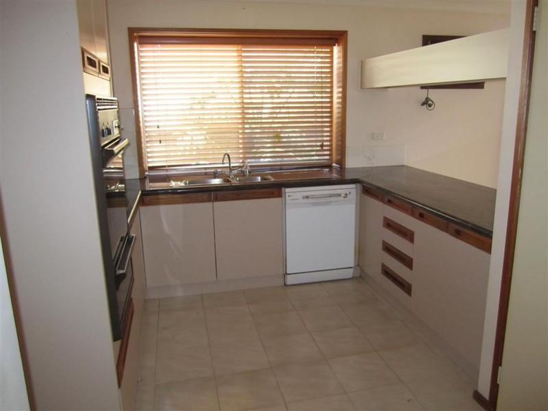 118 RESERVOIR ROAD, Sunbury VIC 3429
