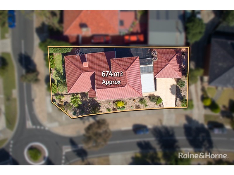 2 Harcombe Drive, Sunbury VIC 3429