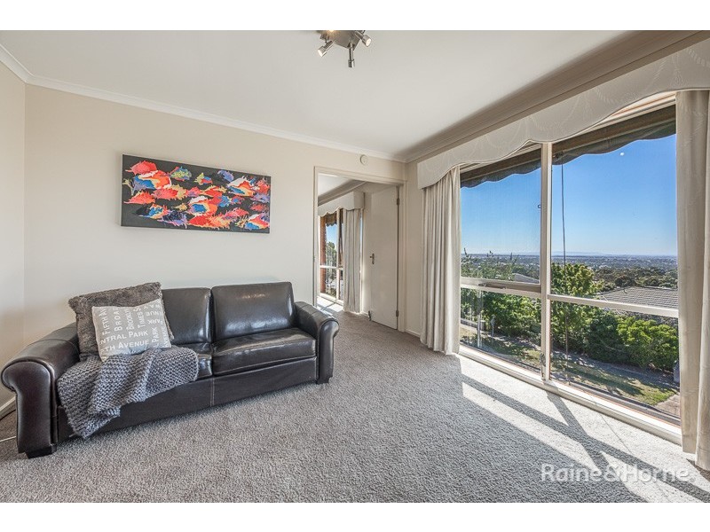 2 Harcombe Drive, Sunbury VIC 3429