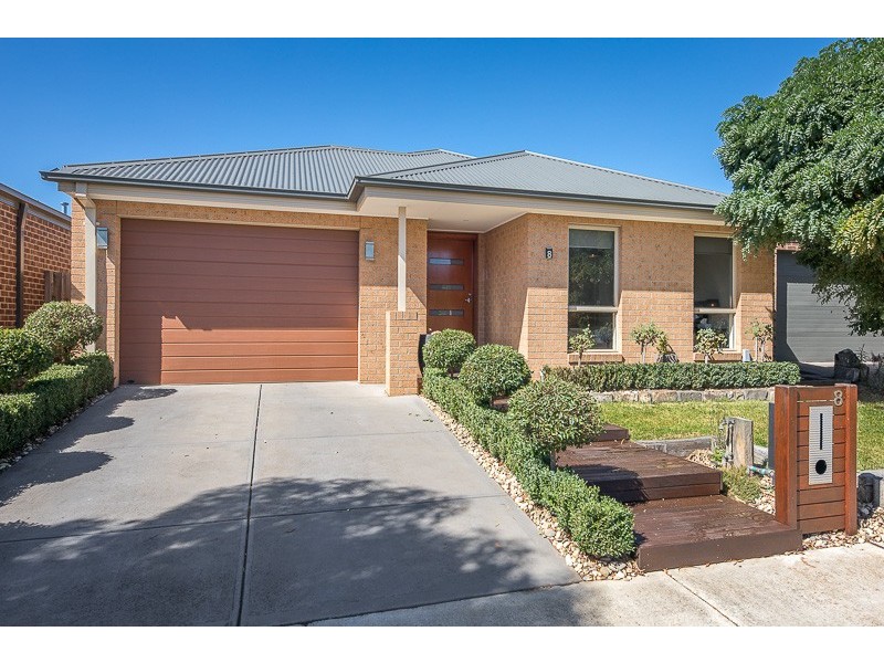 8 Keeper Street, Sunbury VIC 3429