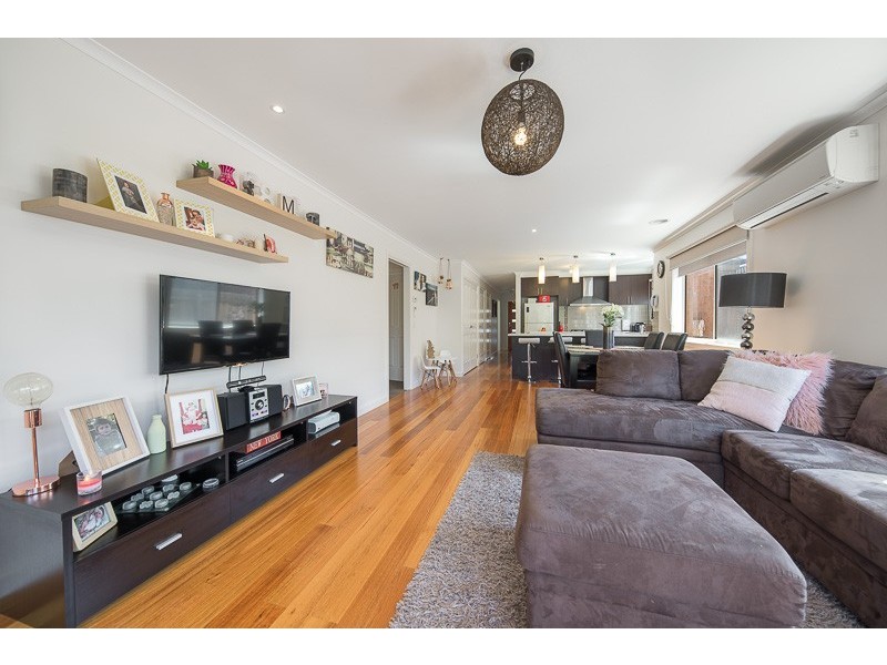 8 Keeper Street, Sunbury VIC 3429