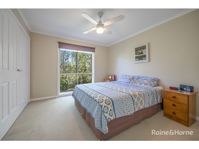 28 Backhaus Avenue, Sunbury VIC 3429