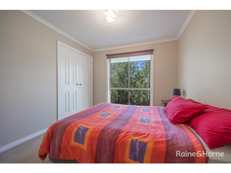 28 Backhaus Avenue, Sunbury VIC 3429